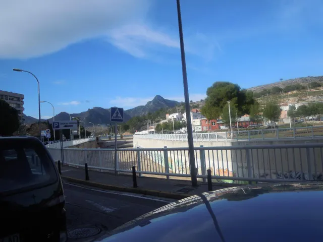 GANDIA (JUZGADOS NUEVOS) - LOCAL COMERCIAL - SE VENDE — 25