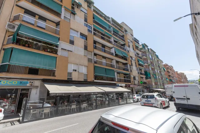 Estupendo piso  en la última planta en calle doctor azpitarte — 34