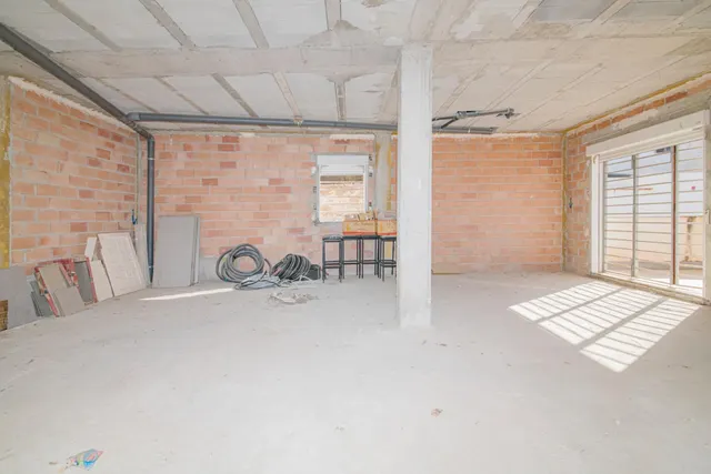 EDIFICIO EN VENTA EN MORALEDA DE ZAFAYONA — 45