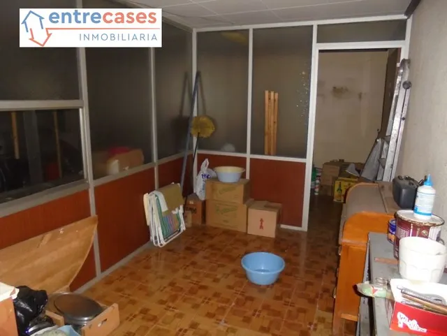VENTA SOLAR INDUSTRIAL ZONA BALADRE PUERTO DE SAGUNTO CON VIVIENDA Y BAR — 35