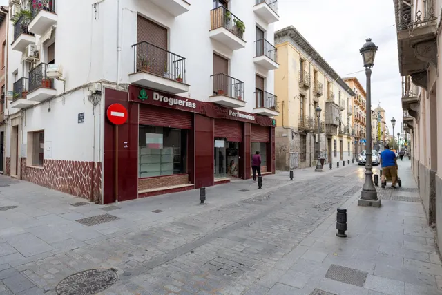 estupendo local en el centro de Santa Fe — 2