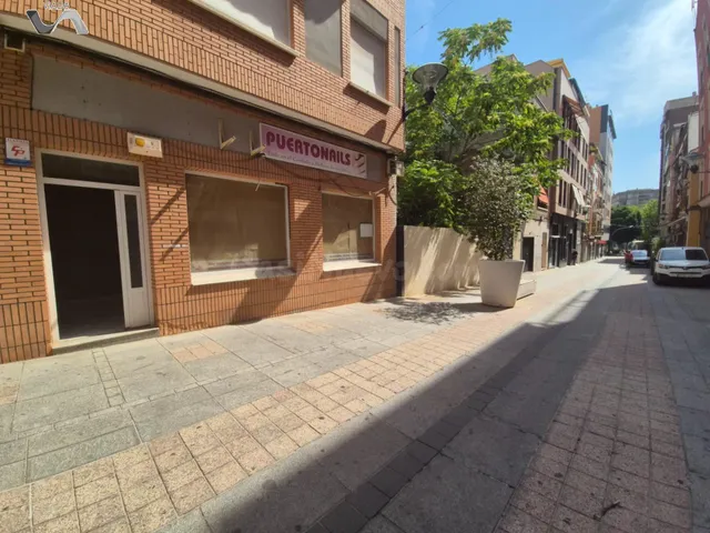 Local comercial 48m² en alquiler - CENTRO - foto 3