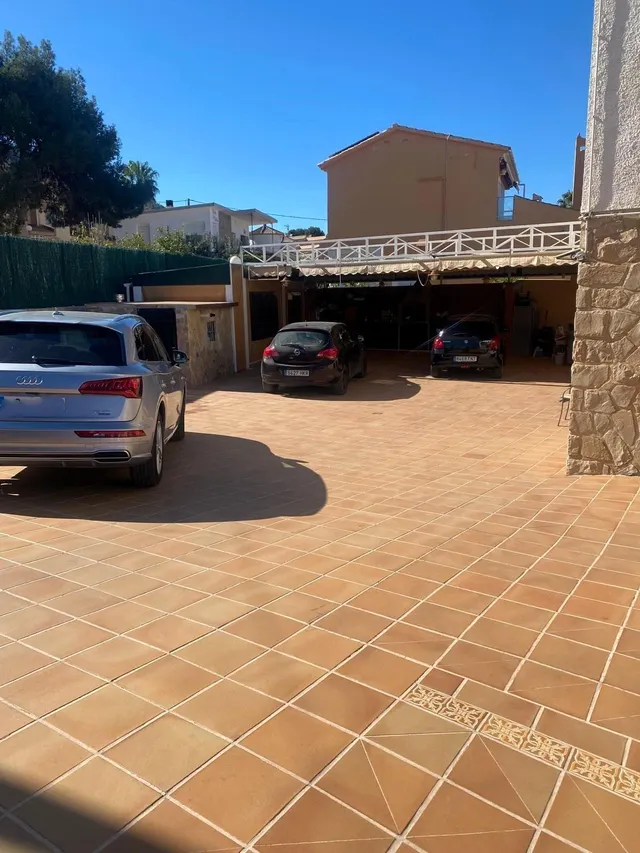SE VENDE VILLA EN ALBIR DIVIDIDA EN DOS VIVIENDAS INDEPENDIENTES CON PISCINA PROPIA! — 27