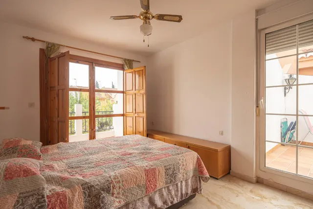 Casa 4 habitaciones 246m² en venta - Granada — 41