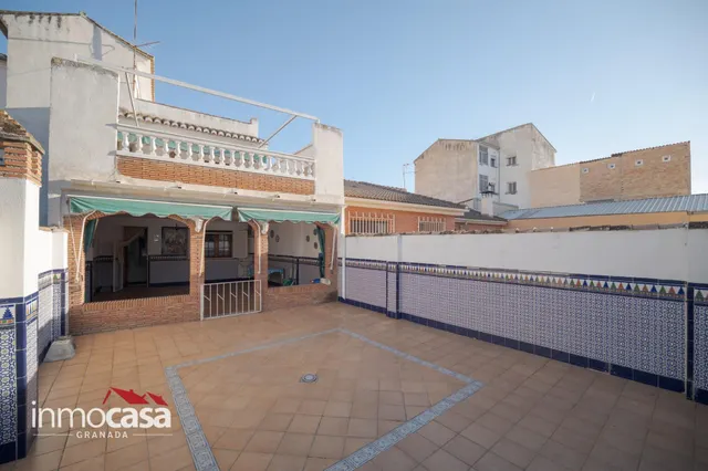 Casa/Chalet en Maracena a 1 minuto del metro — 35