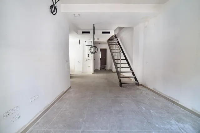 Ático dúplex de obra nueva terminada en el centro histórico  - foto 4