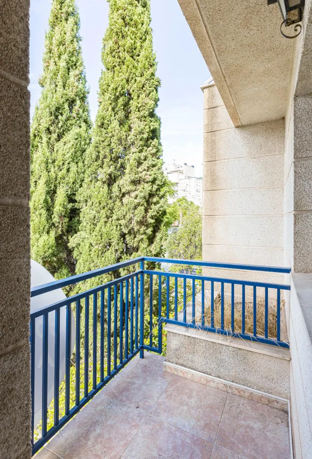 Dúplex con garaje privado y piscina comunitaria en Los Rectores. — 17