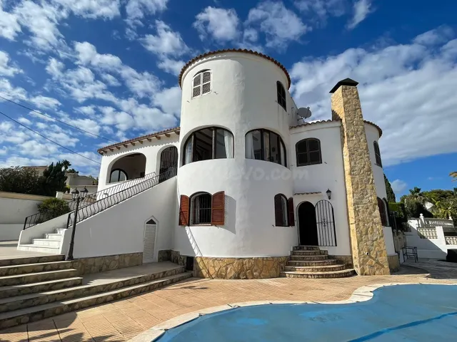 Villa con preciosas vistas al mar y amplia parcela en Calpe — 3