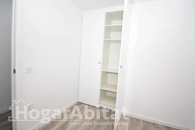 Reformado y muy bonito con balcón junto av. del maestro rodrigo — 19