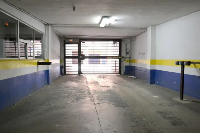 Plaza de garaje para moto junto al Mercado de Algirós. — 7