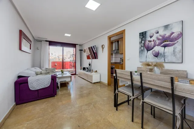 Espectacular Apartamento de 3 dormitorios en el Centro de Torrevieja — 8