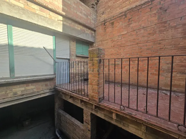 Oportunitat al centre de Tàrrega: Casa per reformar amb terrassa, pati i gran potencial — 5