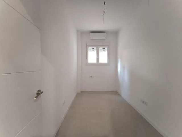 Piso de alquiler de 3 dormitorios a estrenar en Ciudad Aljarafe. — 14