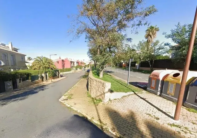 Se vende piso OKUPADO en paseo De La Chirina Nº 16 Isla Cris - foto 4