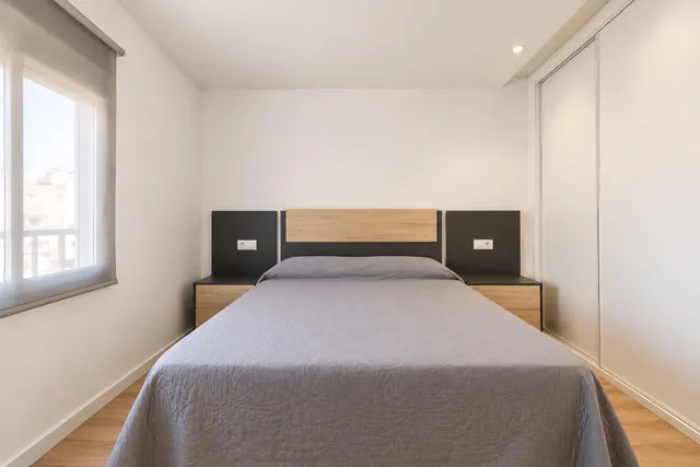 ¡LUMINOSO PISO TOTALMENTE REFORMADO, 100% EXTERIOR Y CON EXCELENTE LUZ NATURAL! — 16