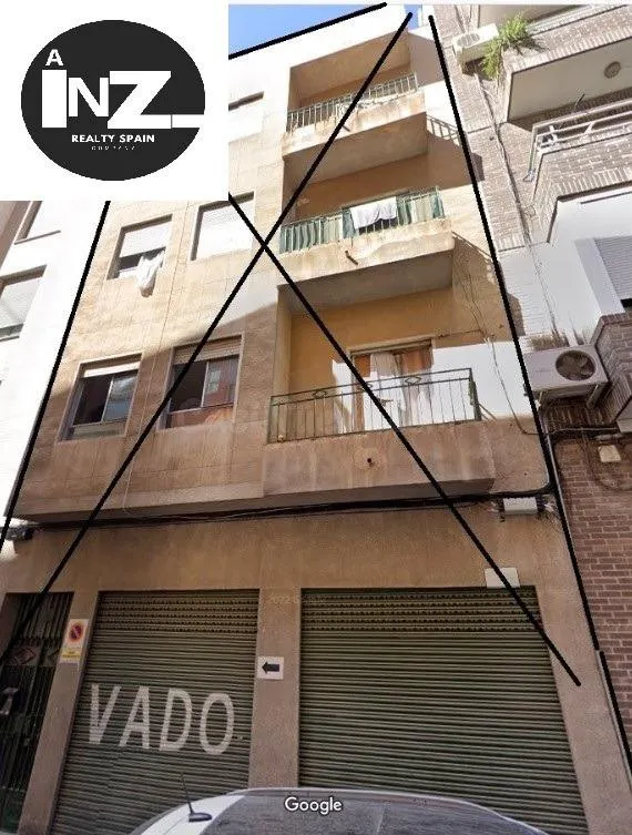 EDIFICIO EN VENTA DE 3 VIVIENDAS Y UN LOCAL