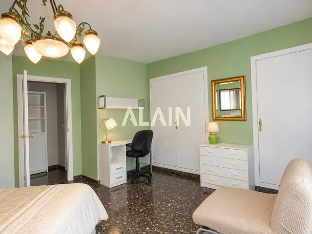 PISO EN VENTA EN RUZAFA- VEN A VERLO!!!!- VALENCIA — 30