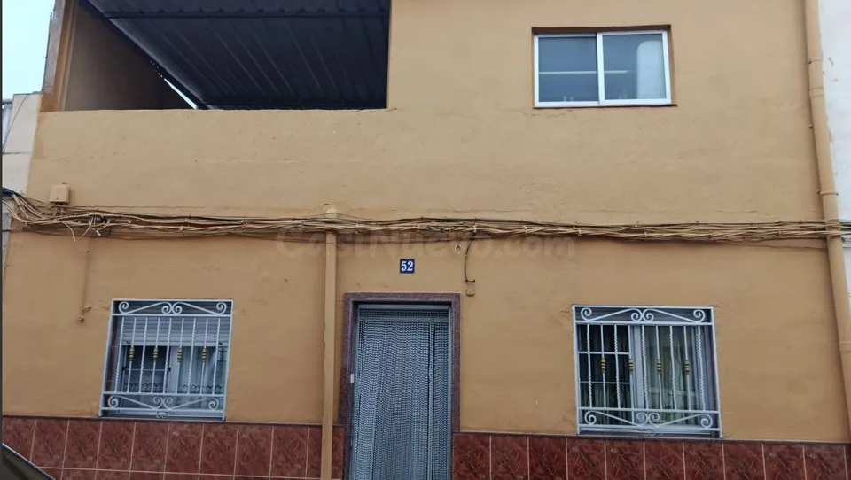 SE VENDE CASA EN CASTELLON CERCA DEL HOSPITAL GENERAL