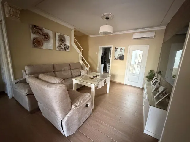 Acogedora Casa en Avenida de Pruna con Espacios Amplios y Confortables!! — 7