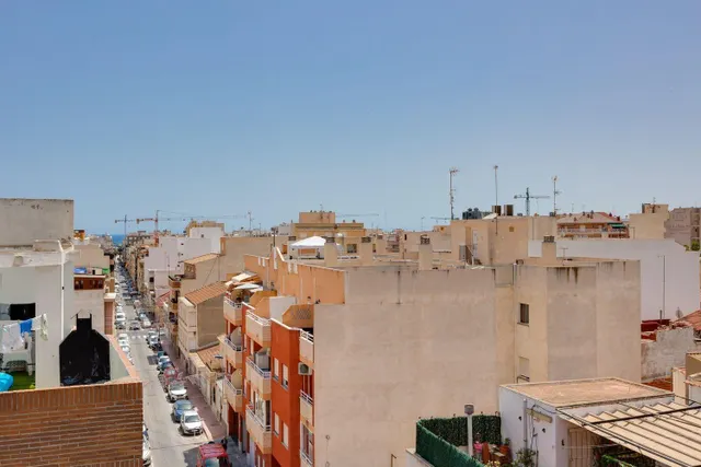 ÁTICO CON TERRAZA DE 32 M2 Y PLAZA DE GARAJE — 6