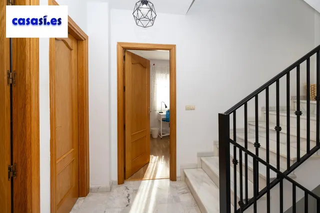 Maravillosa casa  a pocos minutos  andando  al  centro de La Zubia — 20