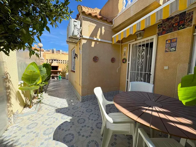 ESTUPENDA CASA REFORMADA CON LICENCIA TURÍSTICA EN JARDÍN DEL MAR III, TORREVIEJA ☀️ — 6