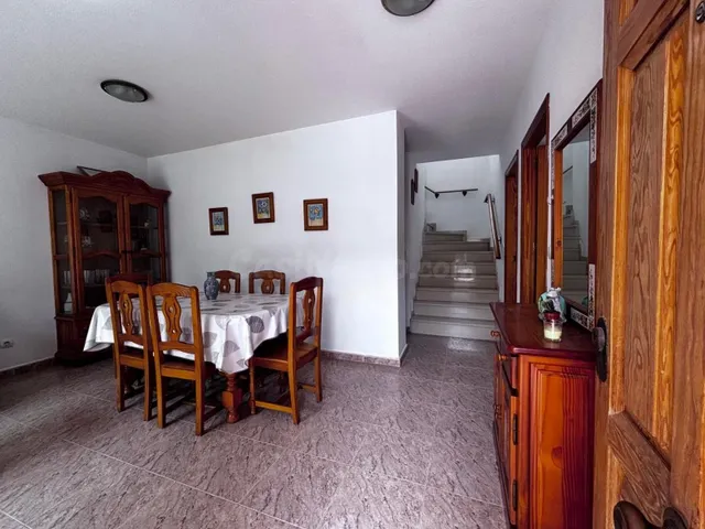 PRECIOSO ADOSADO DE CINCO DORMITORIOS EN LA RIBERA — 5