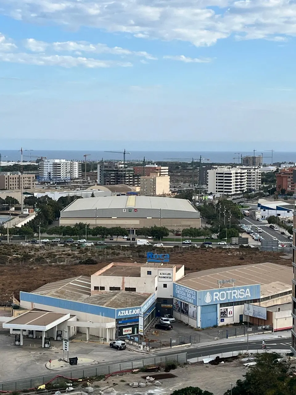 Alquiler complejo industrial ,logistico y comercial en Carreterra Sierra Alhamilla