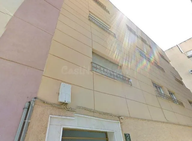 Se vende piso CESIÓN DE REMATE en C/ MONCADA CALVACHE en Alm - foto 2
