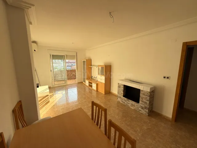 PISO CON TERRAZA PRIVADA, GARAJE Y TRASTERO EN EL CAMPILLO – - foto 5
