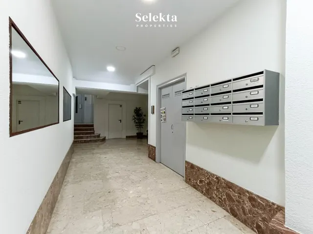 Piso 3 habitaciones 148m² en alquiler - El Gòtic — 35