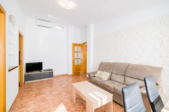 Apartamento Reformado con Piscina y Terraza Soleada | A 600  - foto 3