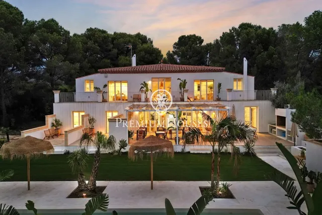 Casa con piscina y jardín en Sant Jordi d'Alfama - foto 3