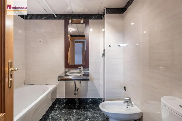 Ático dúplex en Peligros. — 26