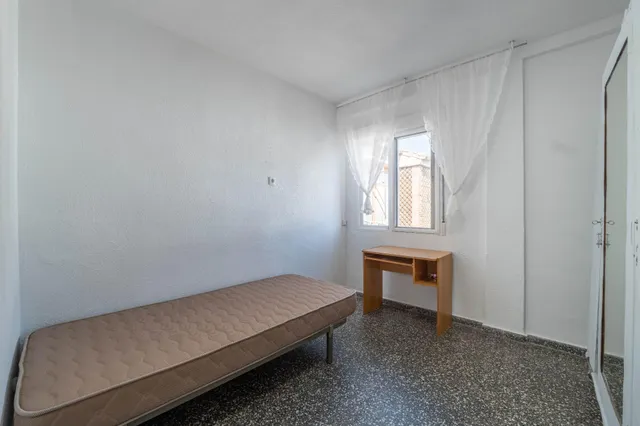 Piso junto a Trafico. Ideal inversión — 10