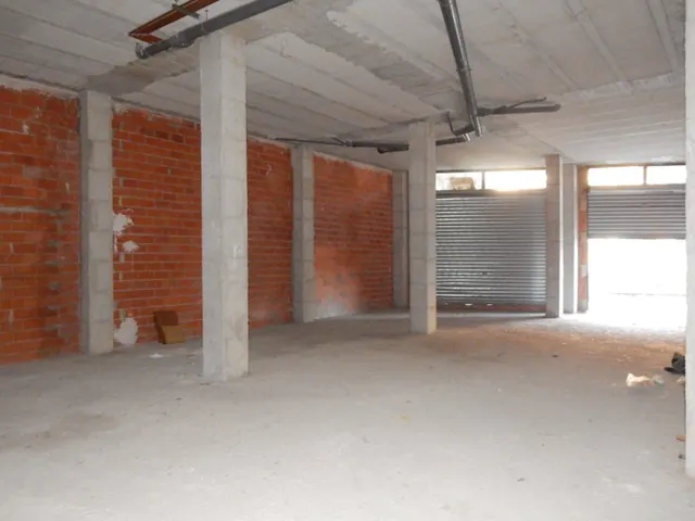 Amplio local planta baja en Ontinyent — 2