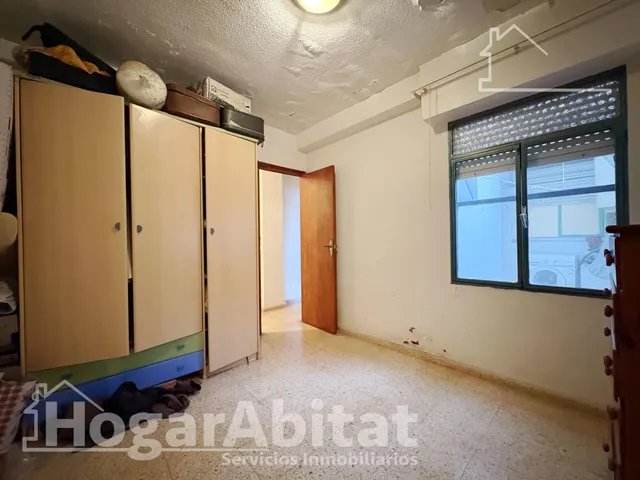 Amplia casa para reformar con garaje y terraza en el centro — 27