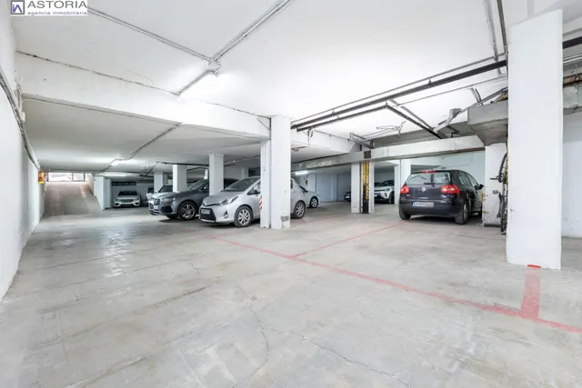 VIVIENDA EN ZONA CENTRO - ALHAMAR, CON PLAZA DE GARAJE Y CALEFACCIÓN — 29