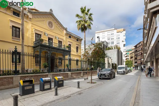 Exclusiva vivienda con vistas al Palacio de los Patos, junto Recogidas, 4 dormitorios 3 baños — 8