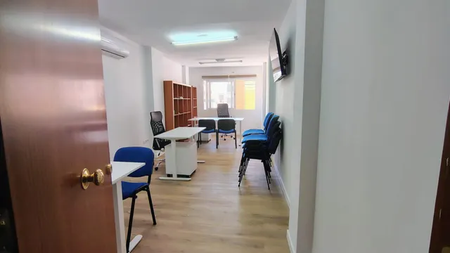 OFICINA EN El CENTRO HISTORICO — 4