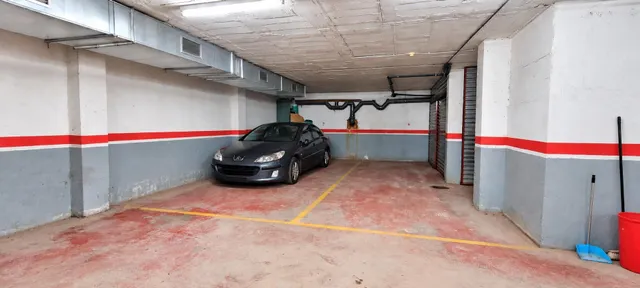 5 plazas de aparcamiento en Pineda-Poblenou — 3