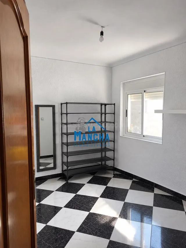 *148.000€* inmobiliaria la mancha vende piso reformado en zona franciscanos de Albacete — 3