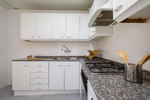 Piso en Venta en La Marina del Port - Oportunidad Única por €249,000 — 11
