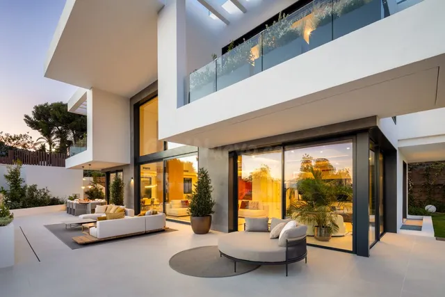 Villa 8 habitaciones 983m² en venta - Bello Horizonte — 2