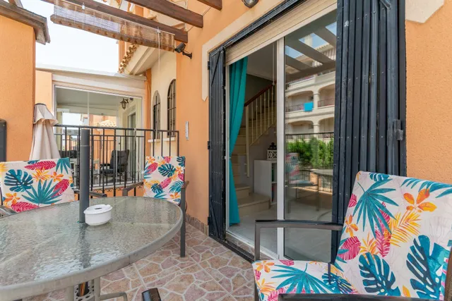 **Dúplex en Venta en Orihuela Costa - ¡Tu nuevo hogar te espera!** — 4