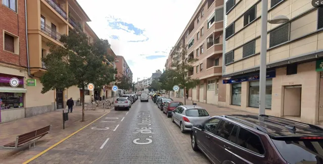 VENTA LOCAL EN JOSE ZORRILLA.-. — 6