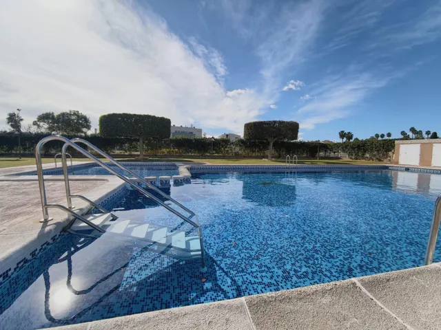 ATICO ENCANTADOR  CON GARAJE Y SOLARIUM PROPIO CON BONITAS VISTAS AL MAR EN ORIHUELA COSTA !!! — 37