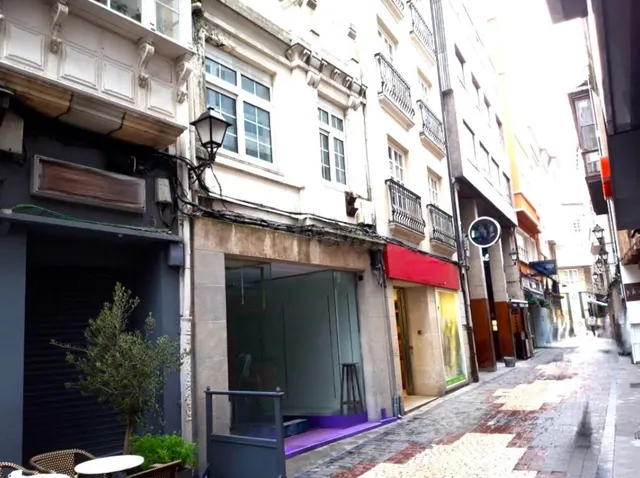 Edificio para reformar en calle Galera. A Coruña