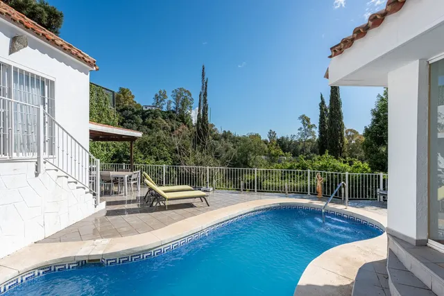 Chalet 4 habitaciones 235m² en venta - El Madroñal — 28