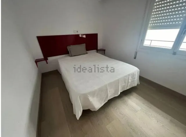 Alquiler de excelente vivienda zona centro de Alicante de 4 dormitorios — 7